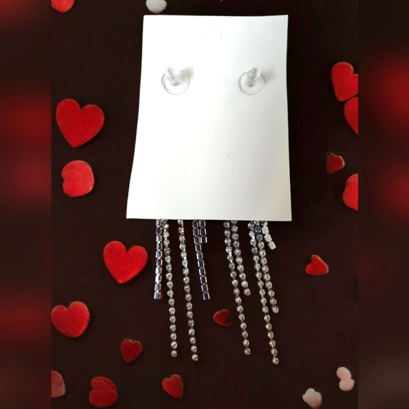 NWT Rhinestone Dangle Earrings - Picture 3 of 3